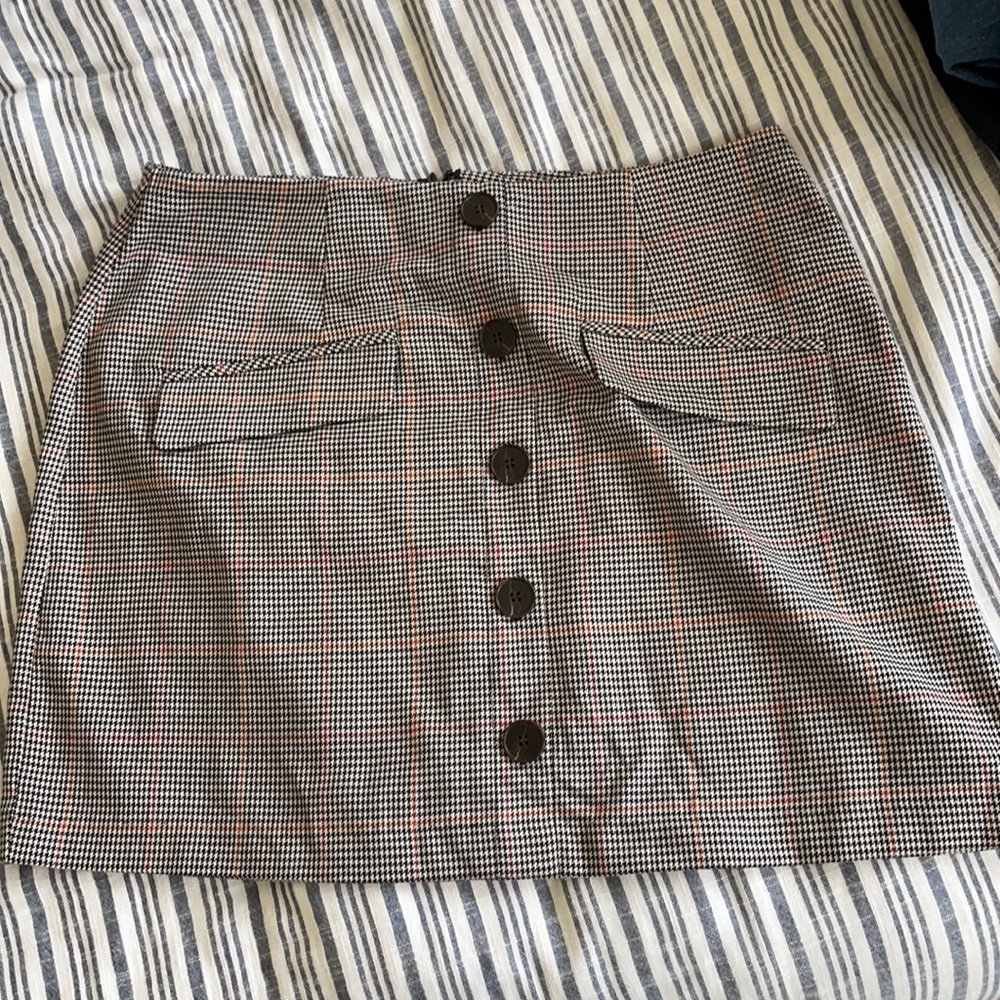 Cute plaid skirt f21 M